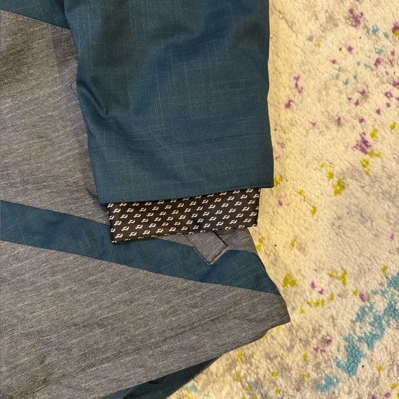 Men's Ride Snowboard Jacket - Picture 7 of 13